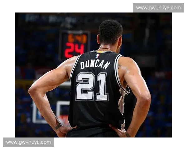 银色的战袍，永恒的传奇：2015马刺与雷霆的史诗对决